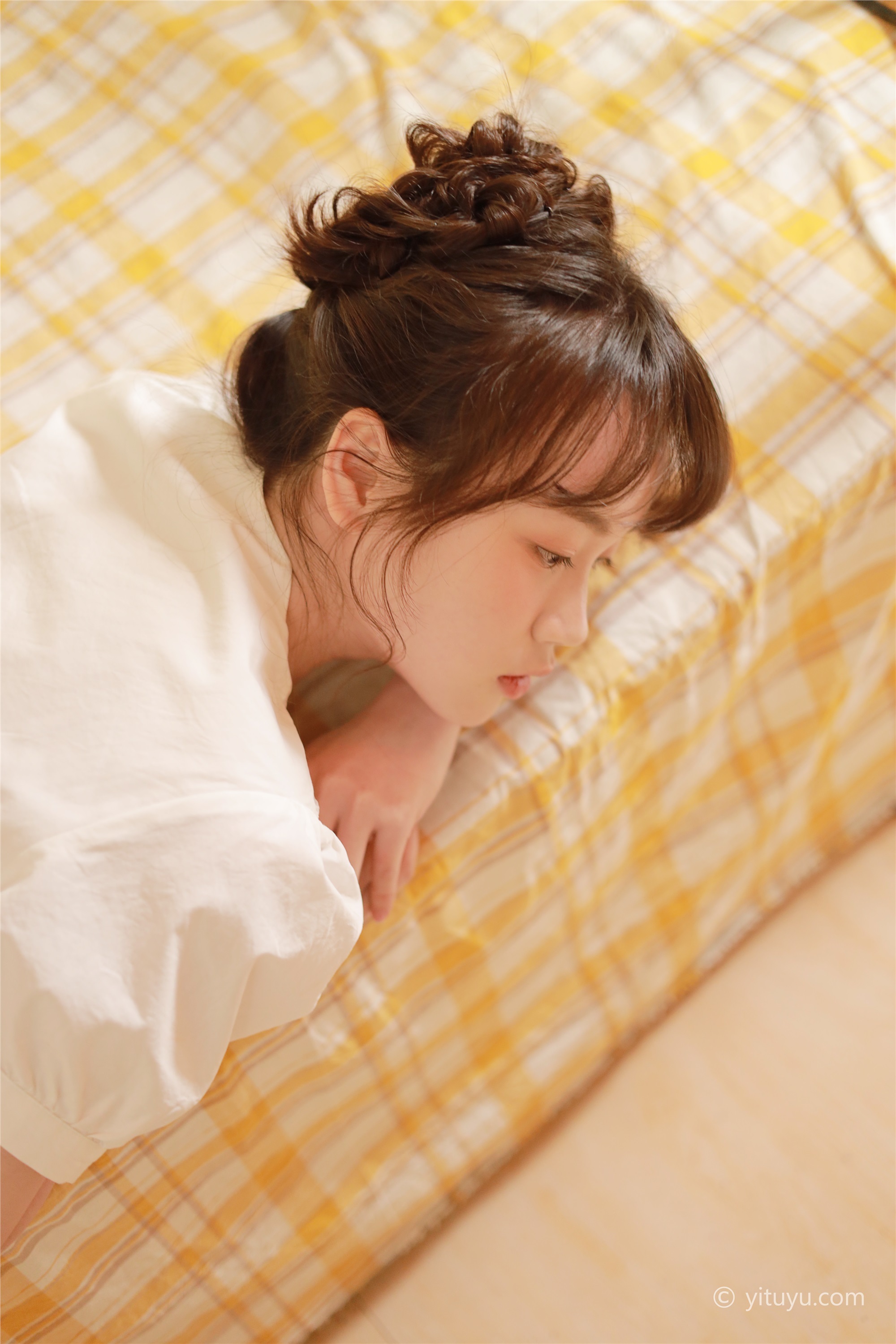 YITUYU 艺图语 2021.04.23 放学后 柚子